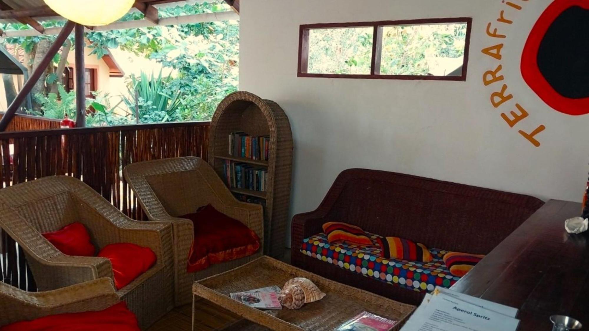 Devocean Eco Adventure Lodge Понта-ду-Оуро Экстерьер фото