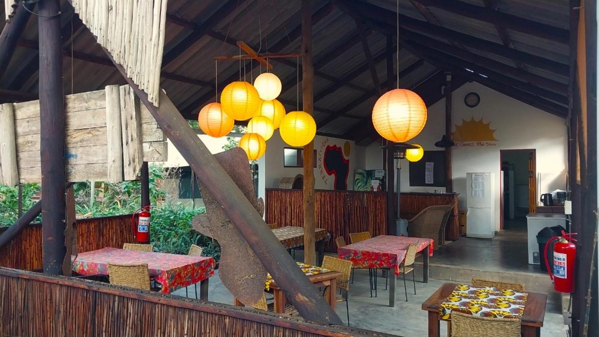 Devocean Eco Adventure Lodge Понта-ду-Оуро Экстерьер фото