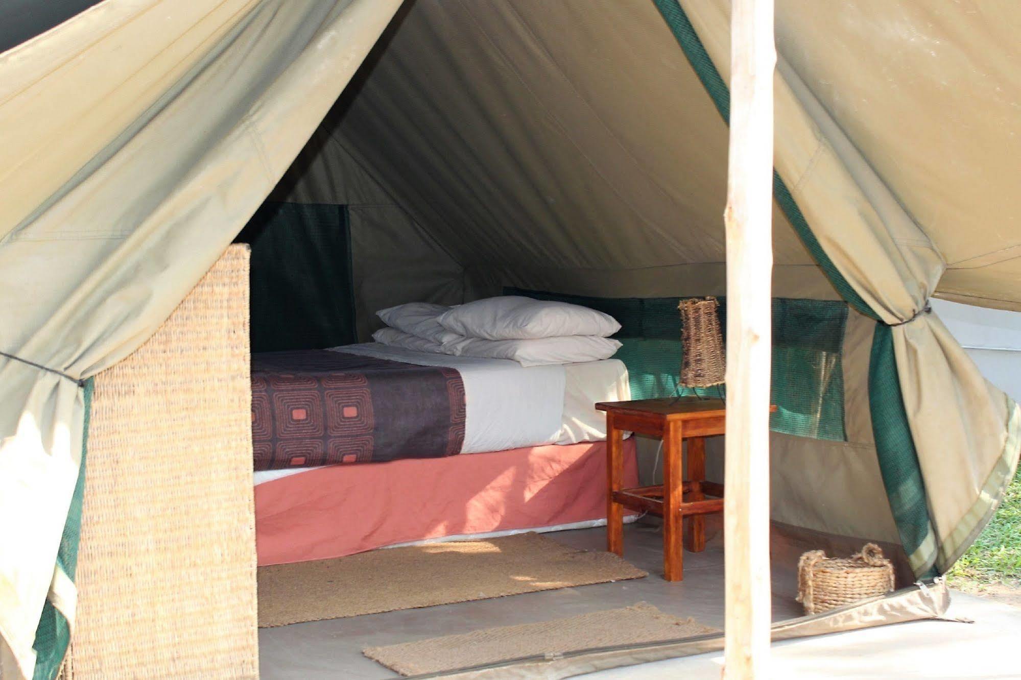 Devocean Eco Adventure Lodge Понта-ду-Оуро Экстерьер фото